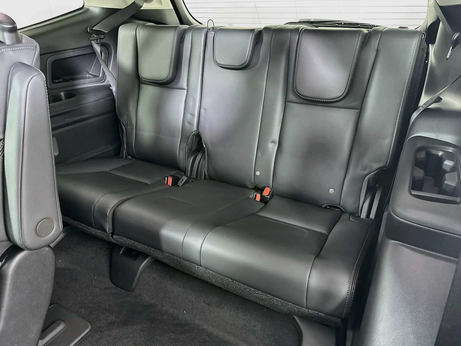 New 2026 ICE SILVER METALLIC Subaru Premium 7-Passenger image 24