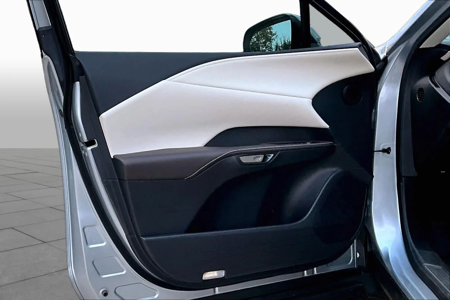 Used 2024 Iridium Lexus  image 26