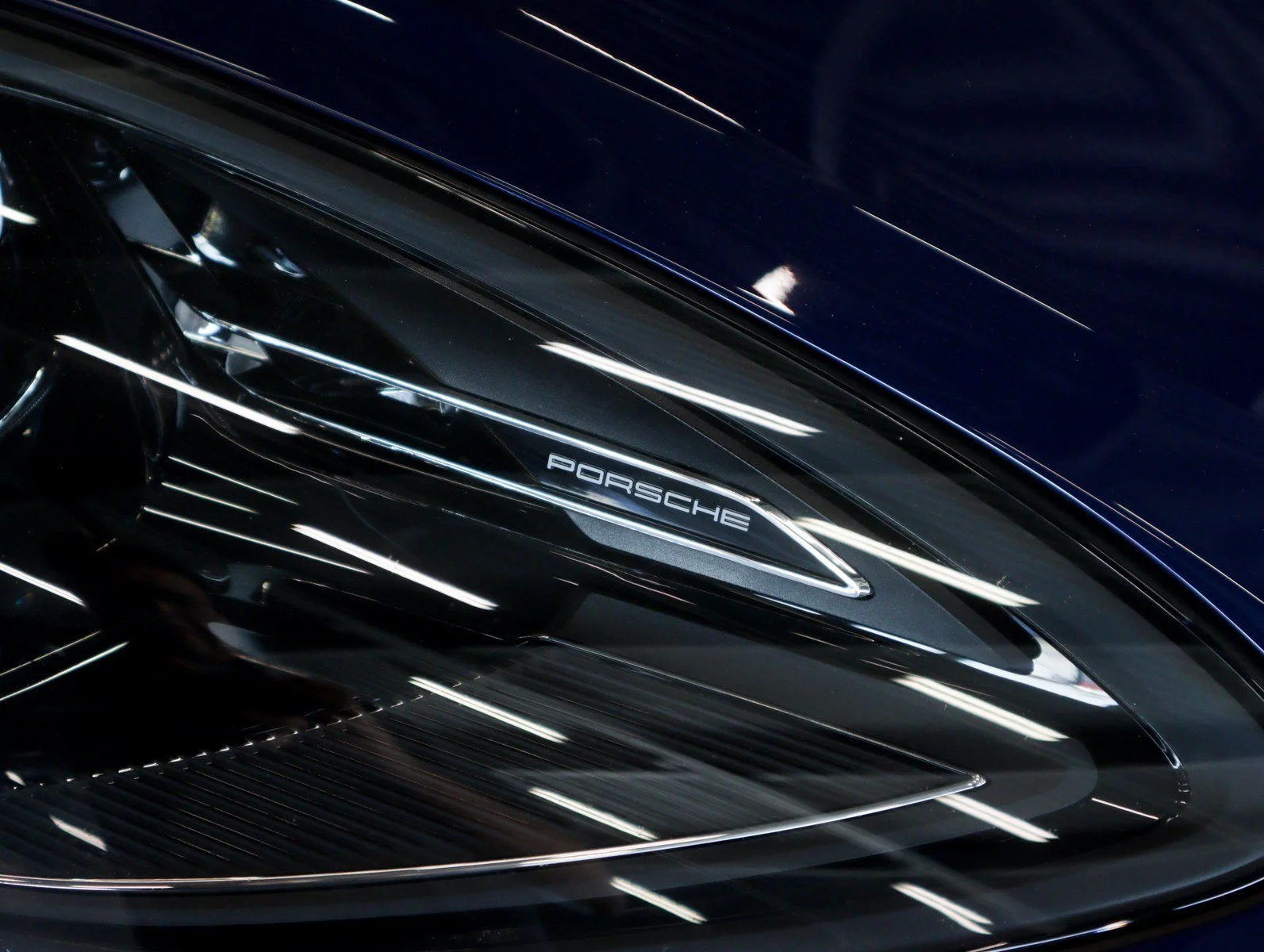 New 2026 Gentian Blue Metallic Porsche  image 28
