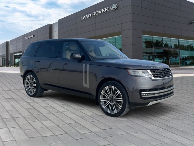 Certified Used 2026 Gray Land Rover SE image 7