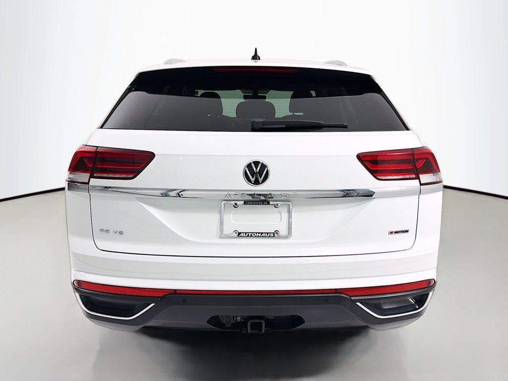 Used 2022 Pure White Volkswagen 3.6L V6 SE w/Technology 4MOTION image 6