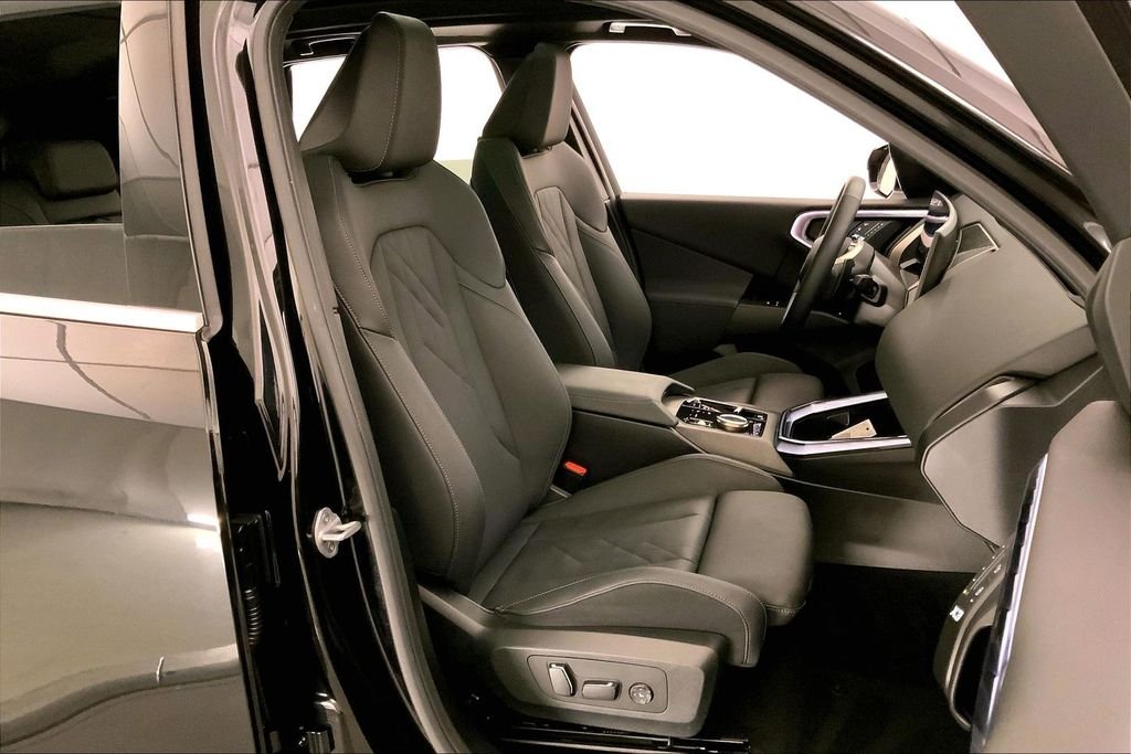 Used 2025 Black Sapphire Metallic BMW  image 6