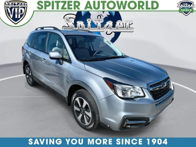 Used 2018 Silver Subaru 2.5i Premium image 1