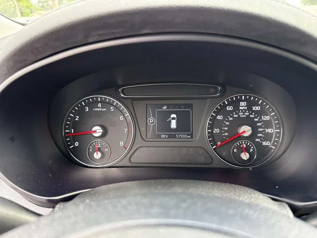 Used 2018 Purple Kia LX image 36
