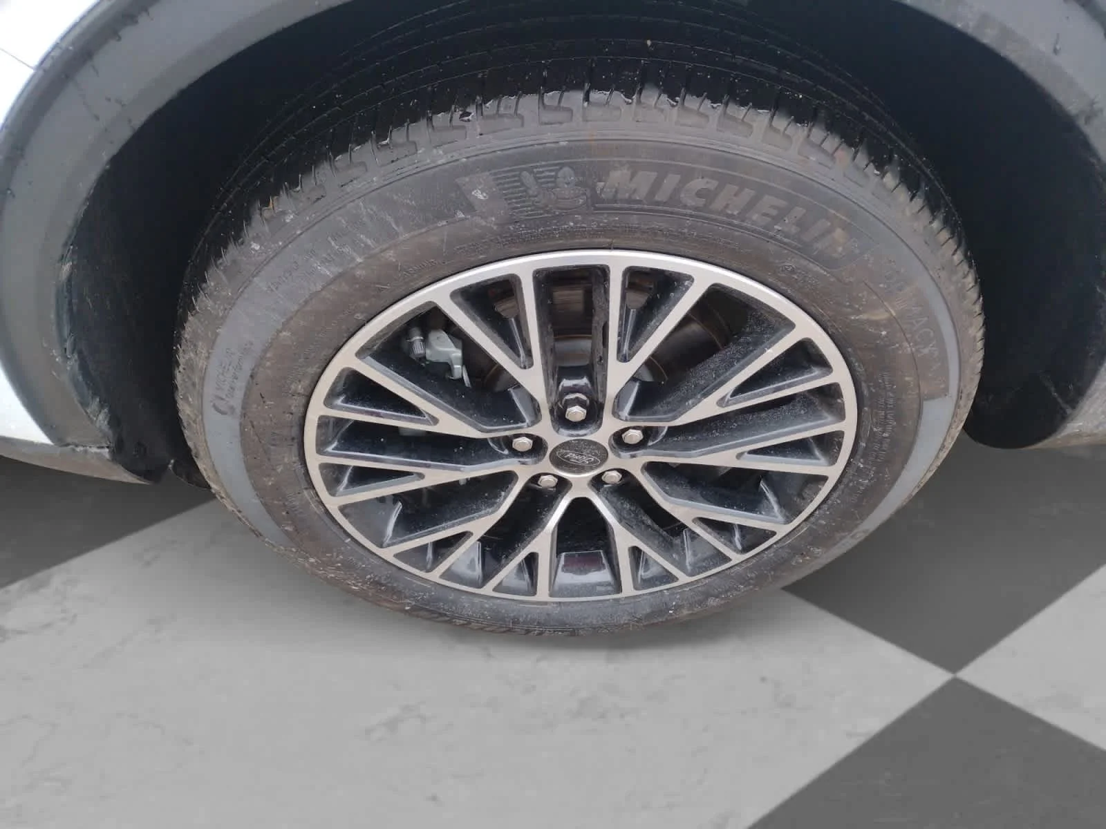 2023 Ford Escape PHEV - Photo 9