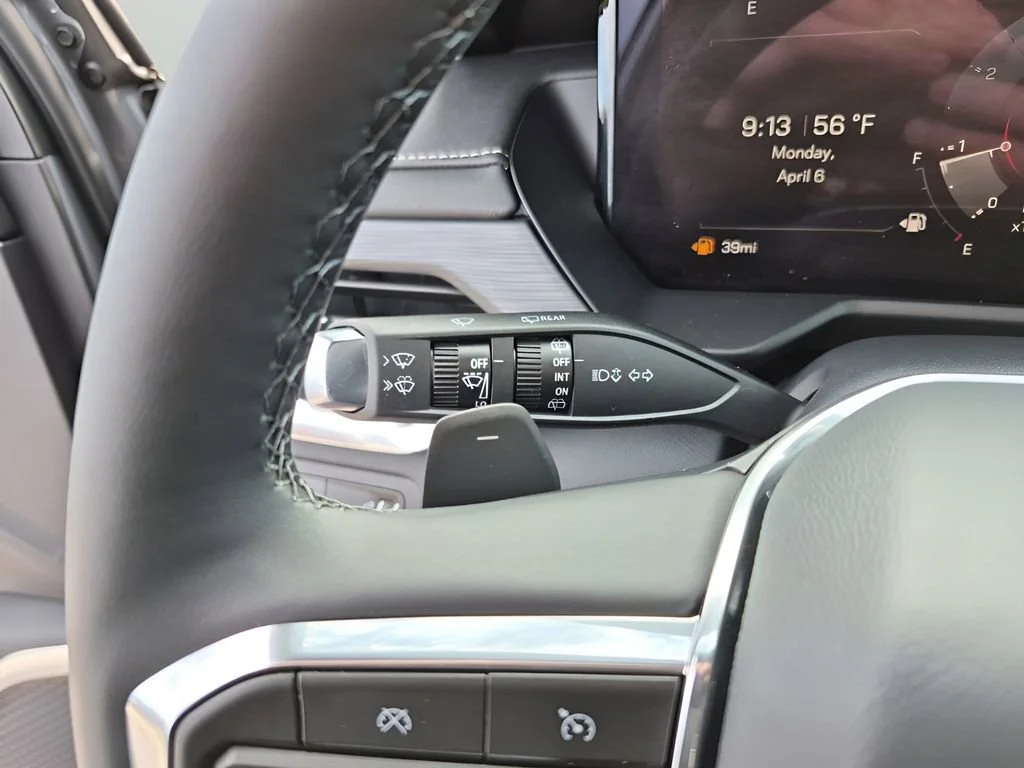 New 2026 Sterling Metallic GMC Elevation image 39