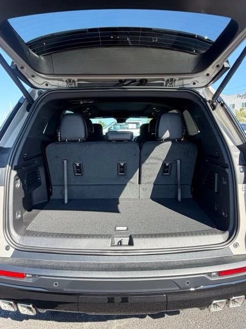 2027 GMC Acadia AT4 - Photo 9