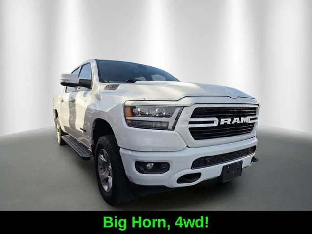 2019 RAM 1500 Big Horn/Lone Star 4x4 Crew Cab 5'7's photo