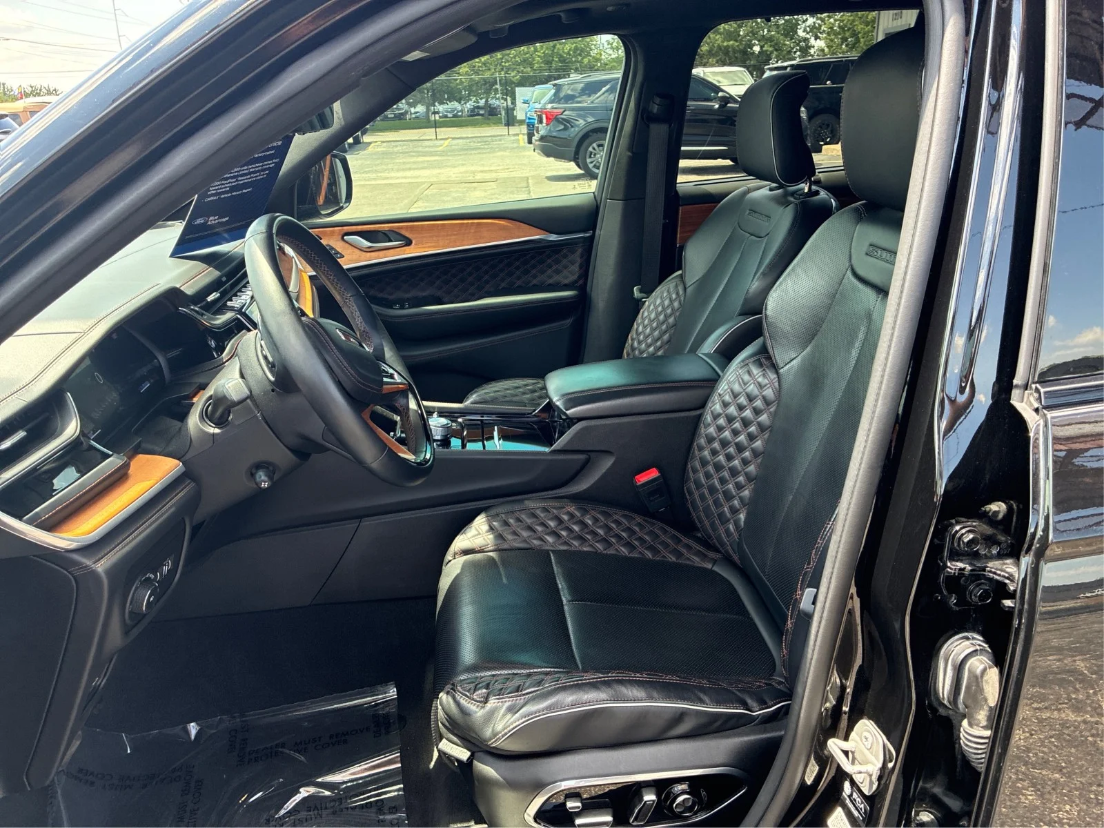 Certified Used 2022 Diamond Black Jeep Summit Reserve image 9