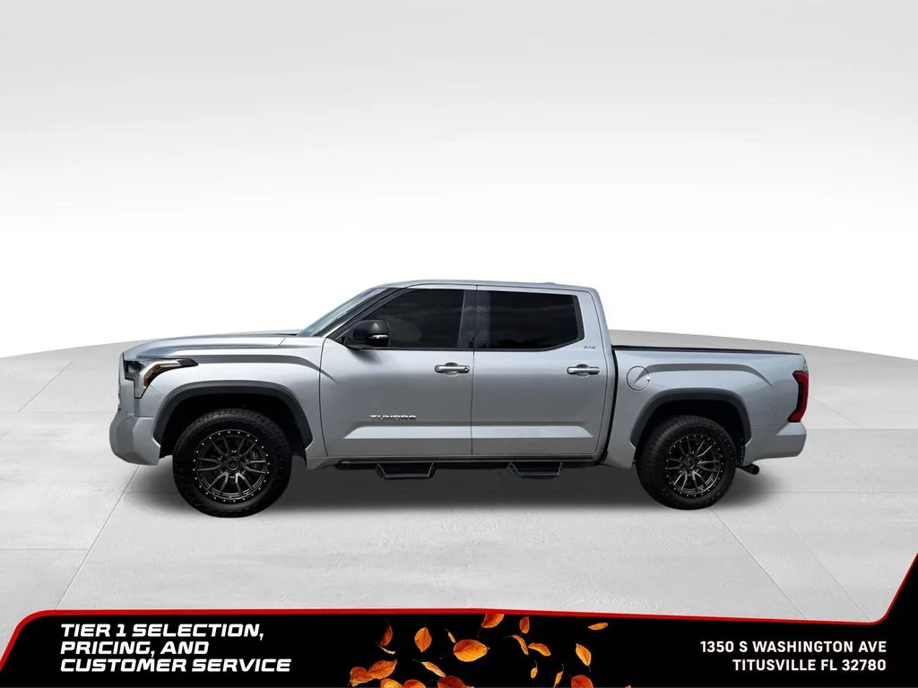 Used 2022 Silver Toyota SR5 image 3