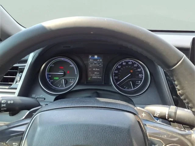 Used 2023  Toyota Hybrid SE image 12
