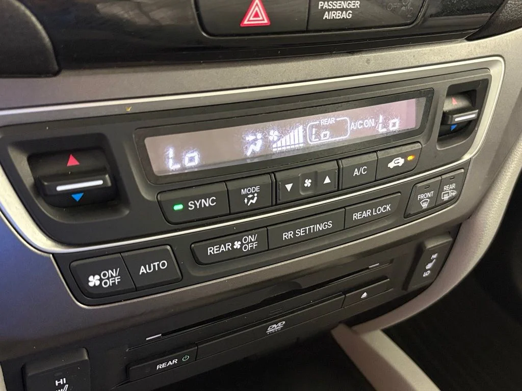 Used 2016  Honda EX-L image 26