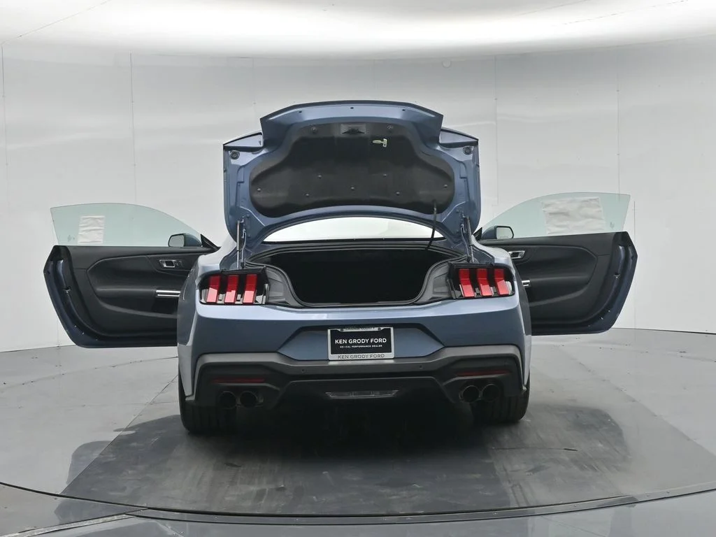 New 2026 Vapor Blue Metallic Ford GT Premium image 29