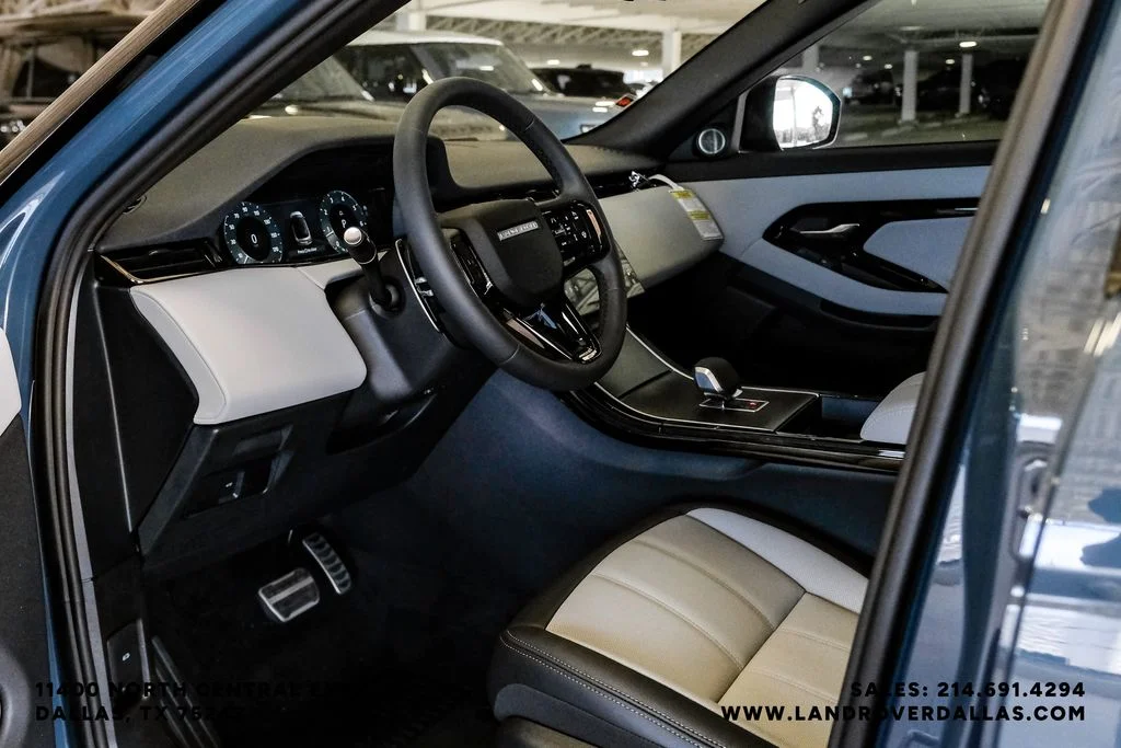 New 2026 Tribeca Blue Metallic Land Rover Hoxton Edition image 2
