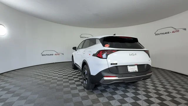 New 2026 Glacial White Pearl Kia LX image 7