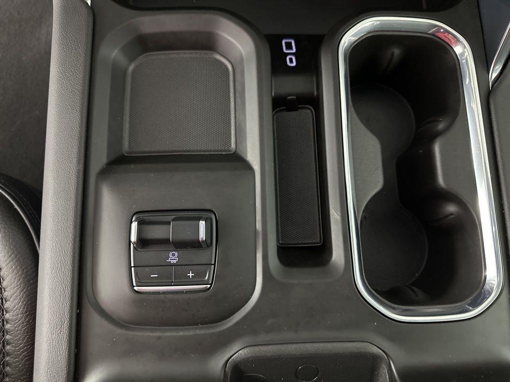 Used 2025 Onyx Black GMC Denali image 38