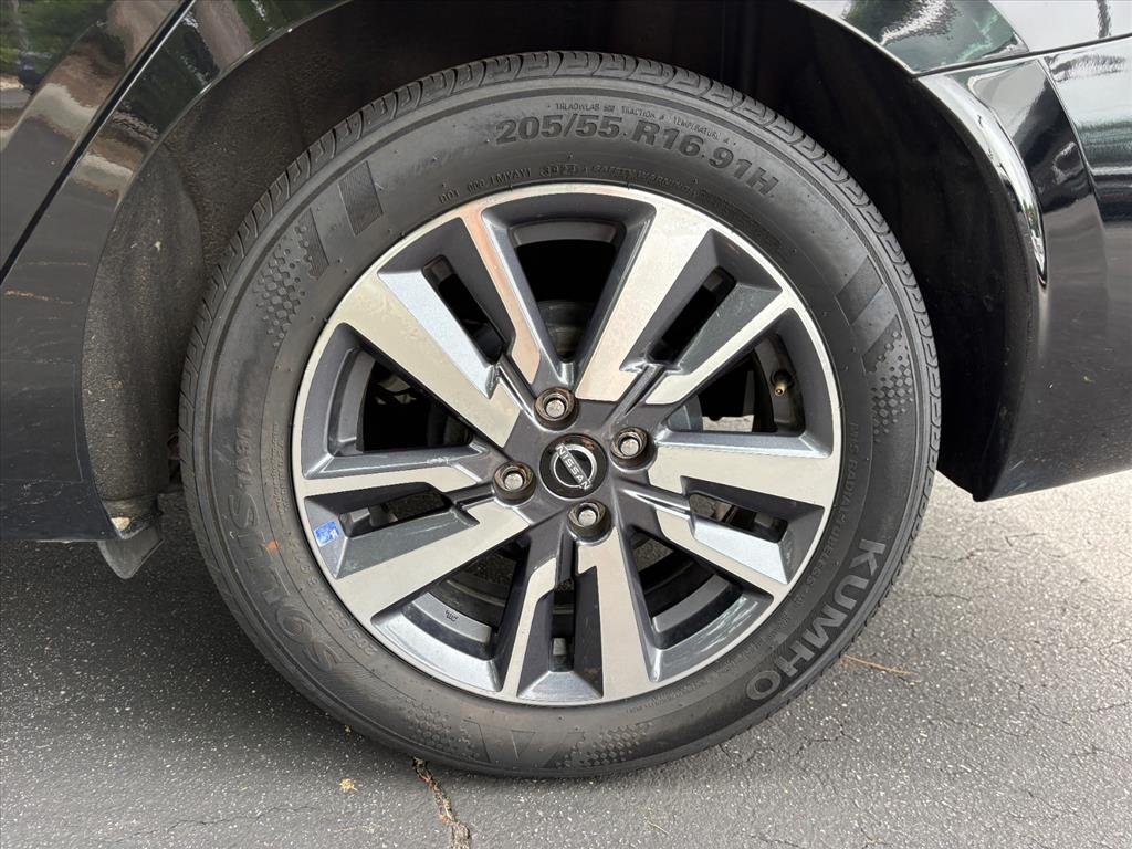 2025 Nissan Versa Sedan SV - Photo 24