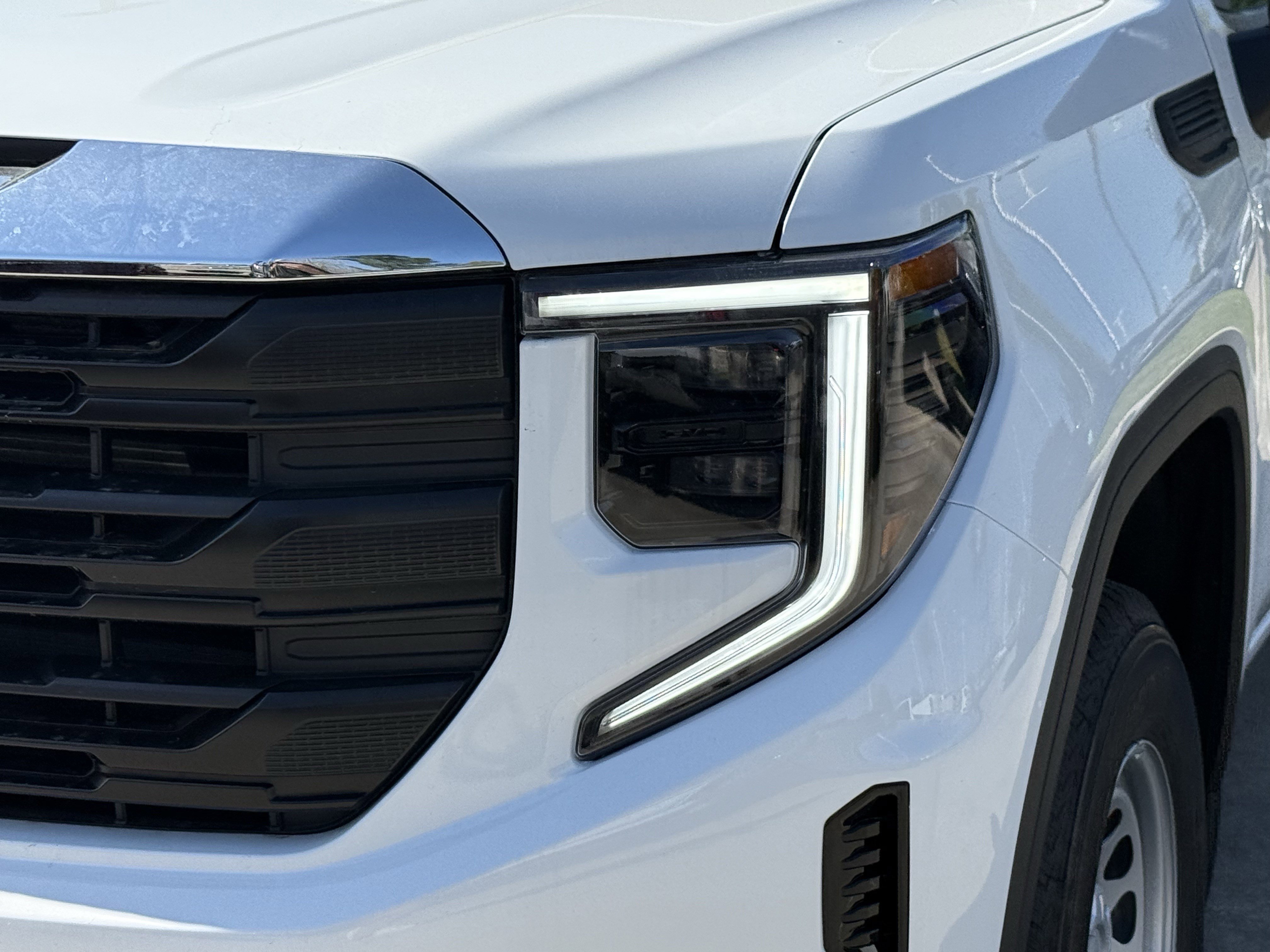 New 2026 Summit White GMC Pro image 7