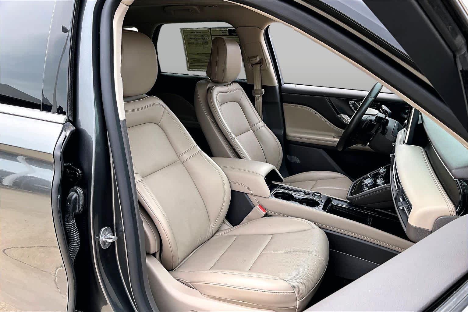 Used 2020 Magnetic Gray Lincoln Reserve image 10