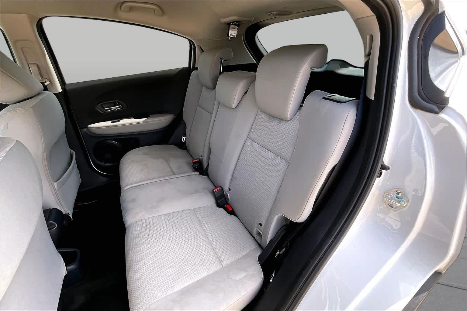 Used 2021 Platinum White Pearl Honda LX image 21