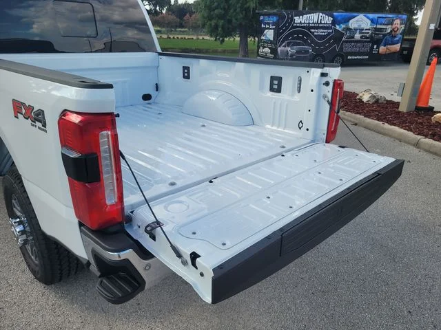 New 2026 Oxford White Ford Lariat image 11