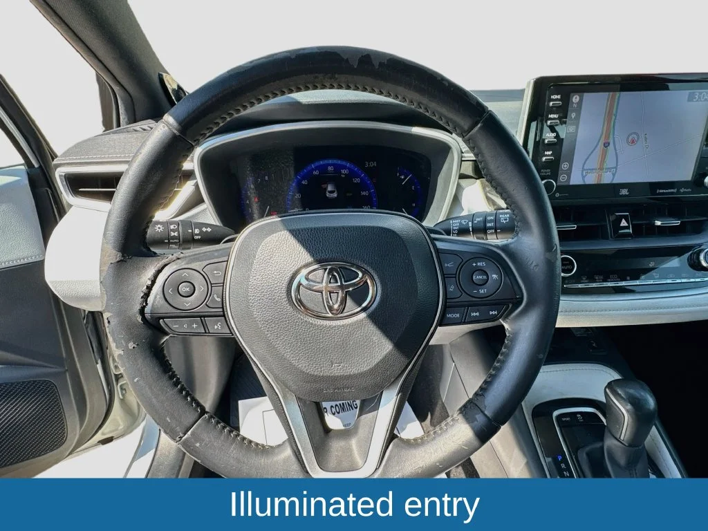 Used 2019 White Toyota XSE image 12