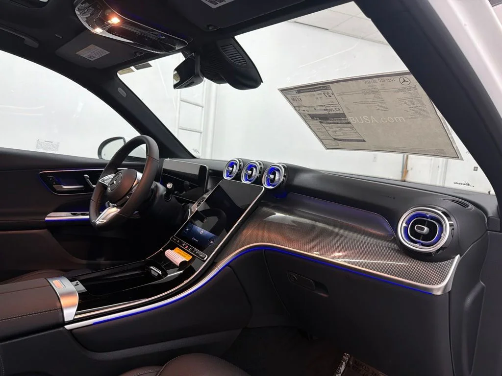 New 2027 White Mercedes-Benz GLC 300 image 73