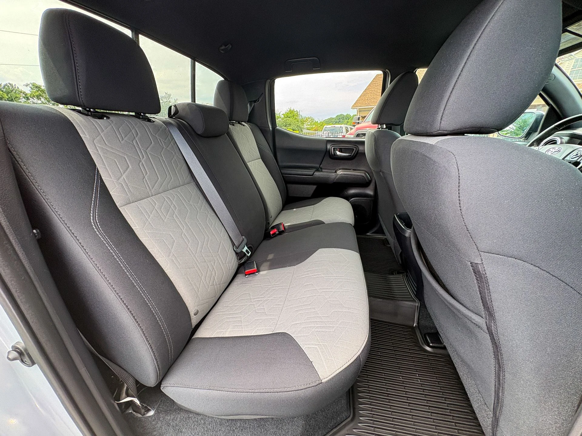 Used 2020 White Toyota TRD Off-Road image 27
