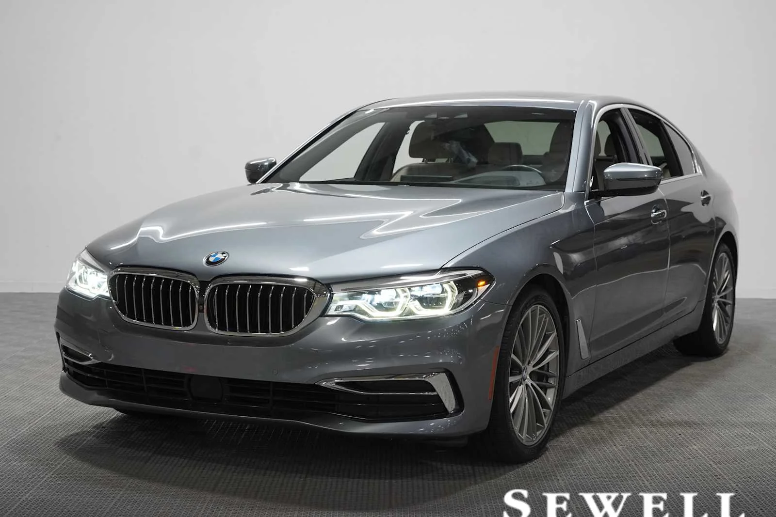2019 BMW 540i 540i
