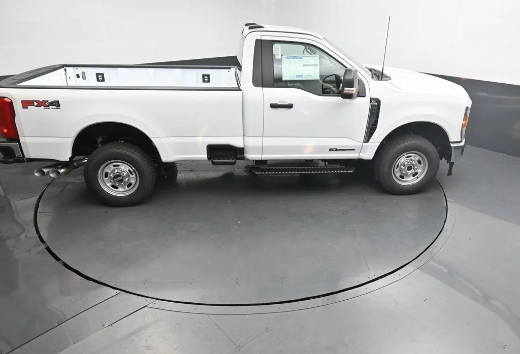 New 2026 Oxford White Ford F-250® XL image 19