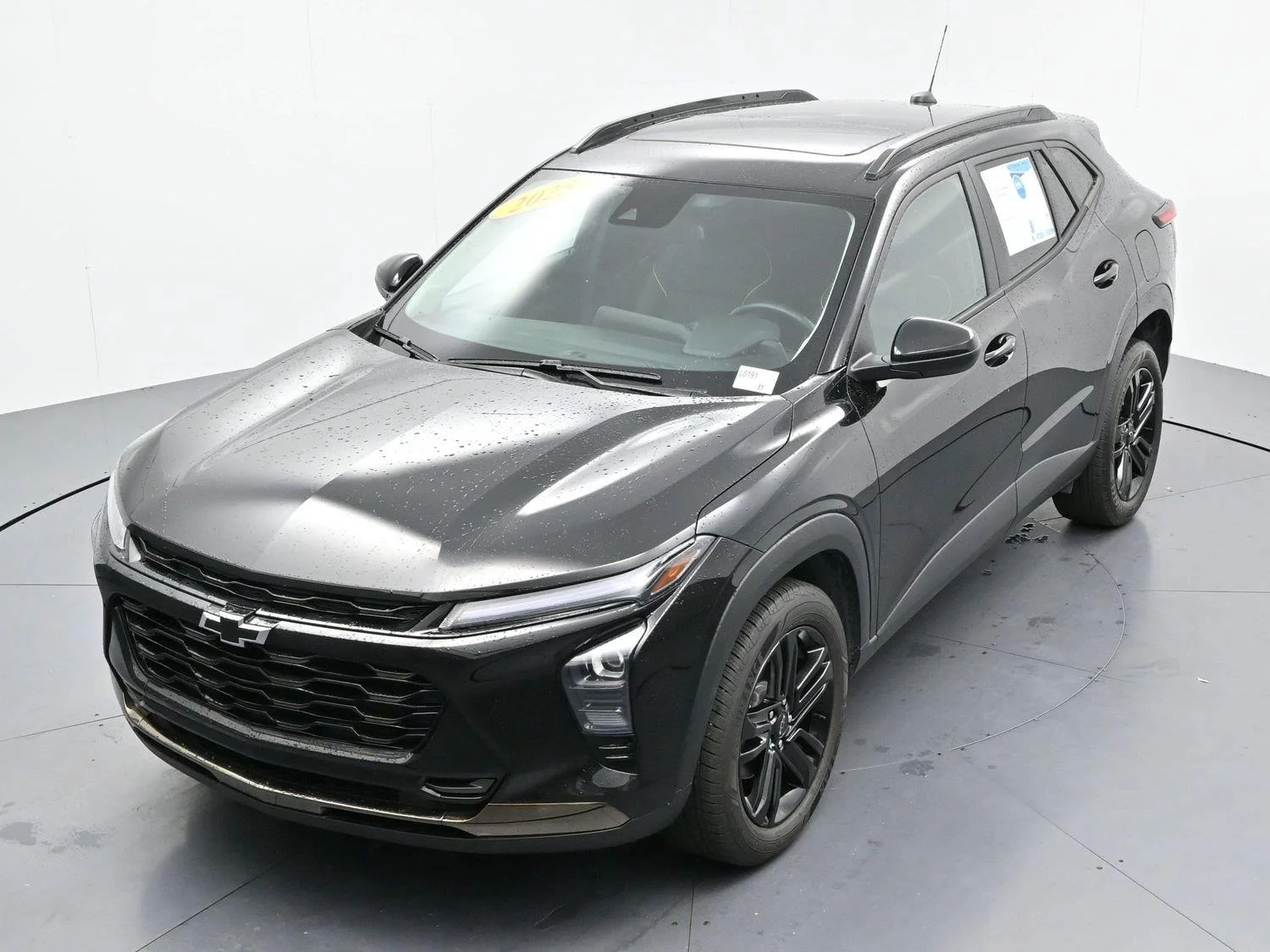 Used 2025 Mosaic Black Metallic Chevrolet ACTIV image 35