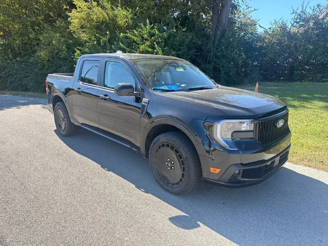 2026 Ford Maverick Lobo Standard