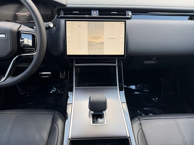 New 2026 Arroios Grey Land Rover P250 Base image 15