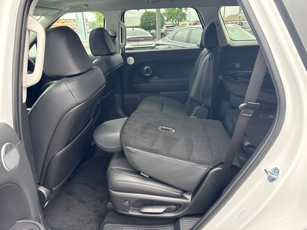New 2026 White Hyundai SEL Premium AWD image 10