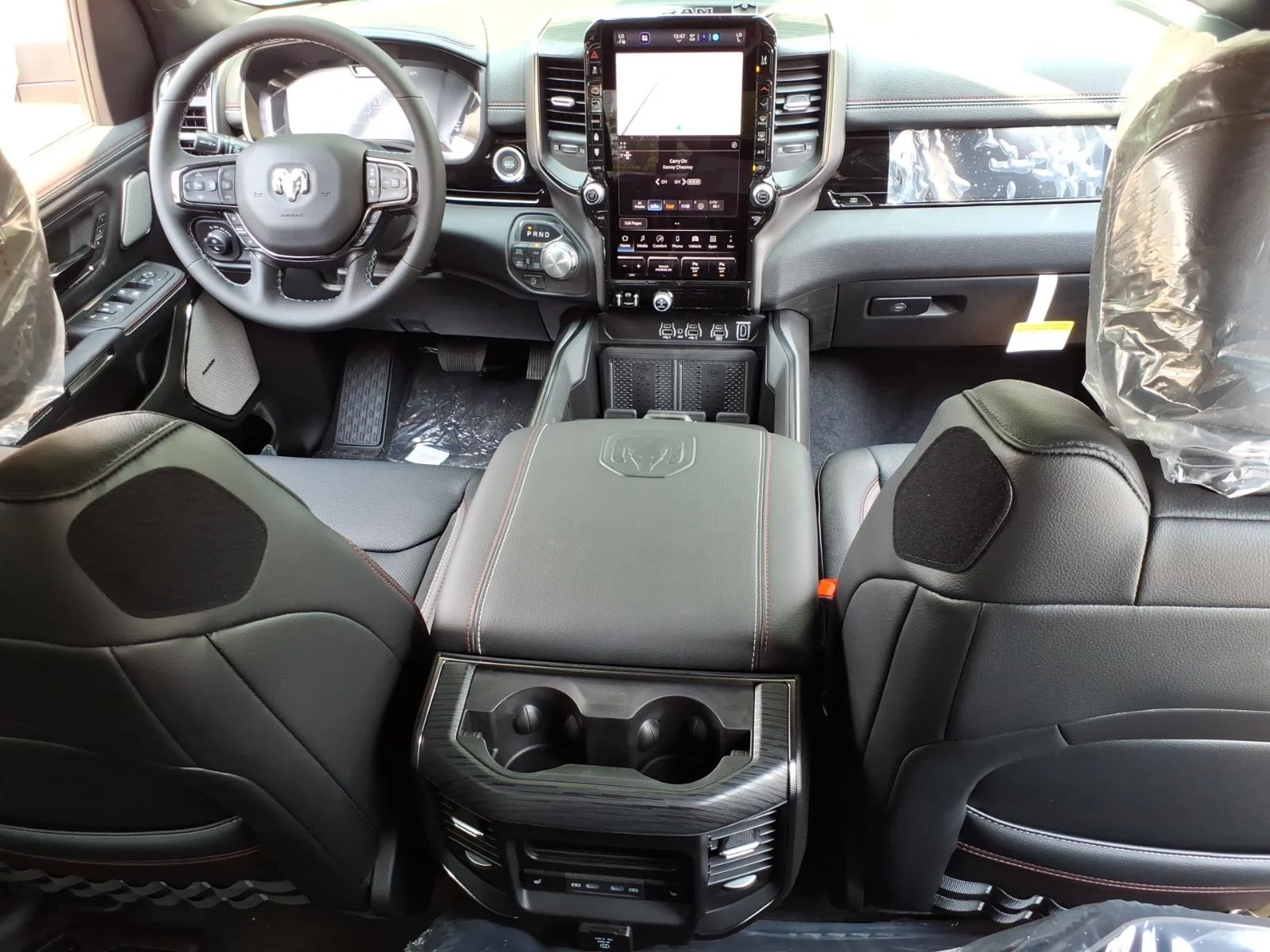 New 2026 Hydro Blue Pearl-Coat Exterior Paint RAM Laramie image 6