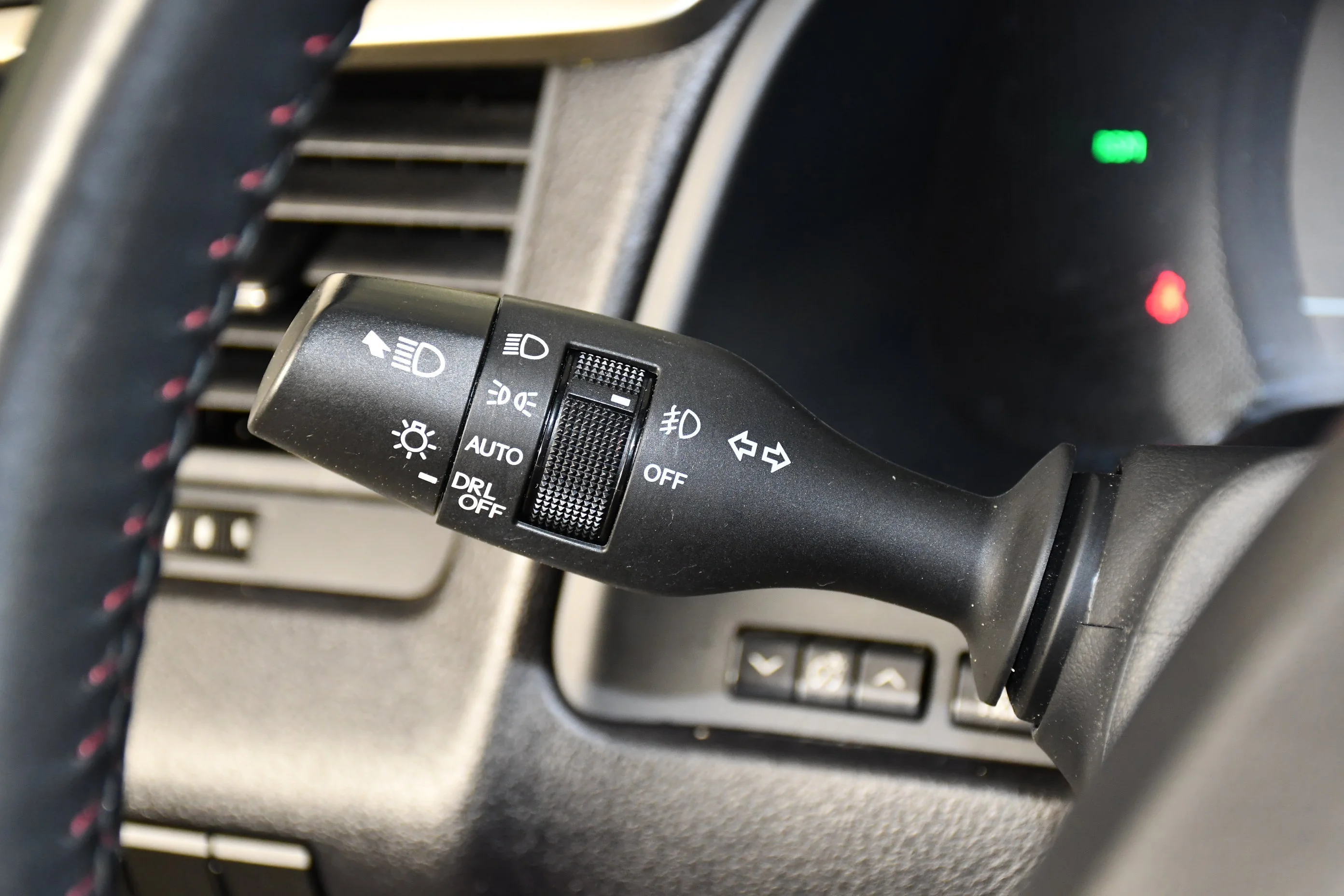 Used 2022 Ultra White Lexus RX 350 F SPORT Handling image 22