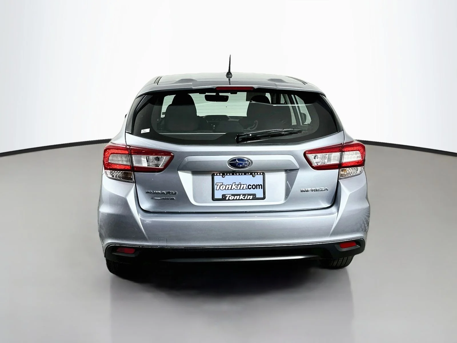 Used 2019 Ice Silver Metallic Subaru 2.0i image 6
