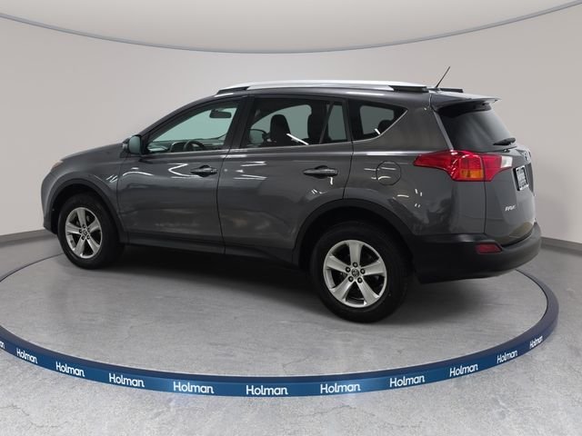 Used 2015 Gray Toyota XLE image 7
