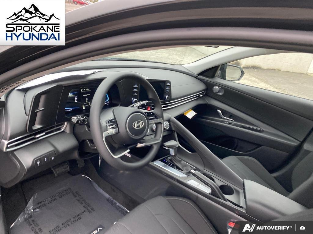 New 2026 Abyss Black Hyundai SE image 17