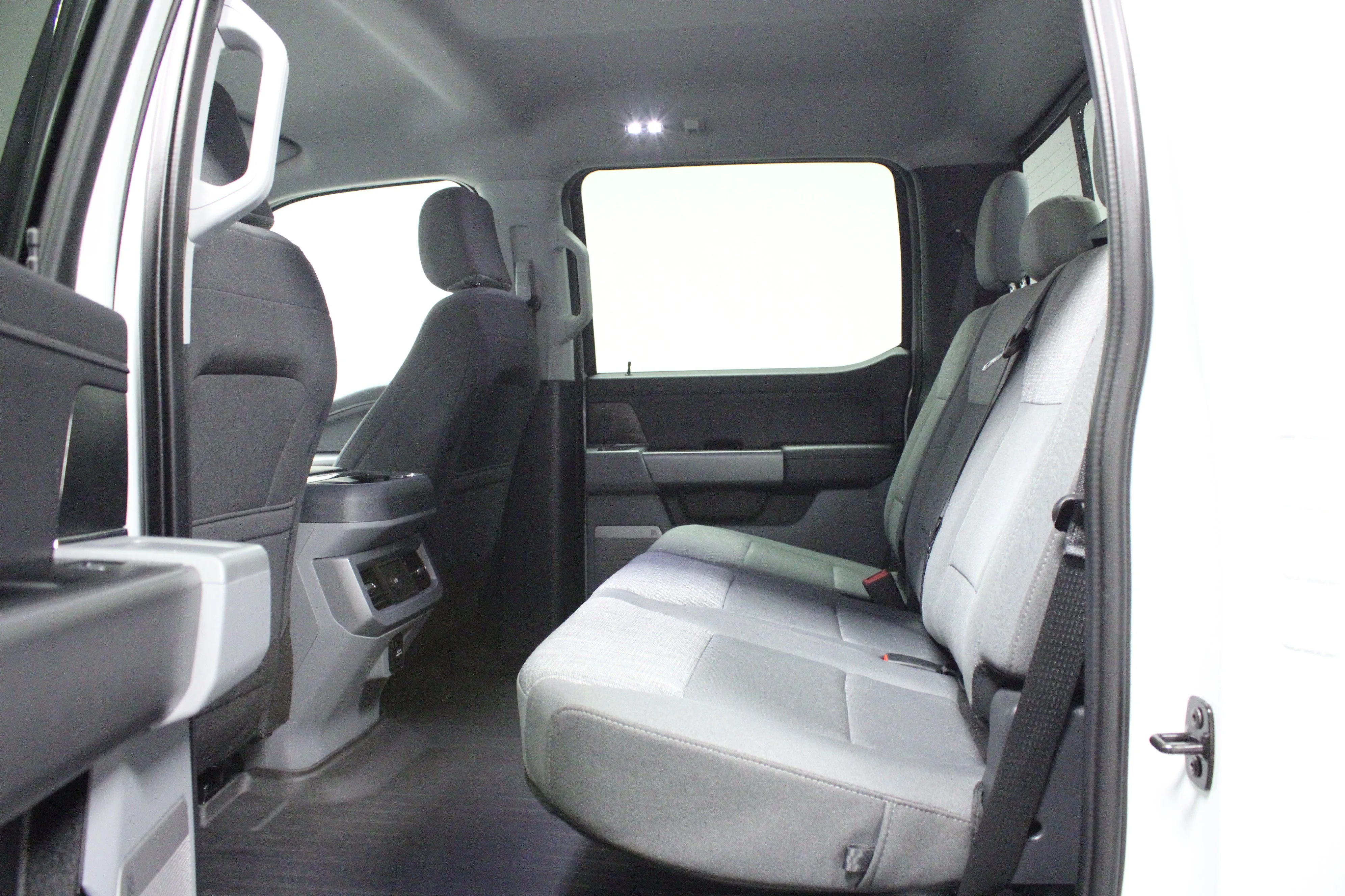 Used 2025 Avalanche Ford XLT image 13