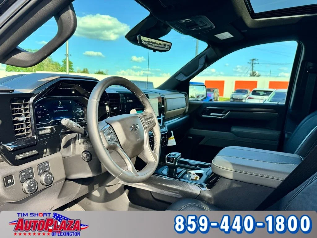 Used 2025 Black Chevrolet ZR2 image 25