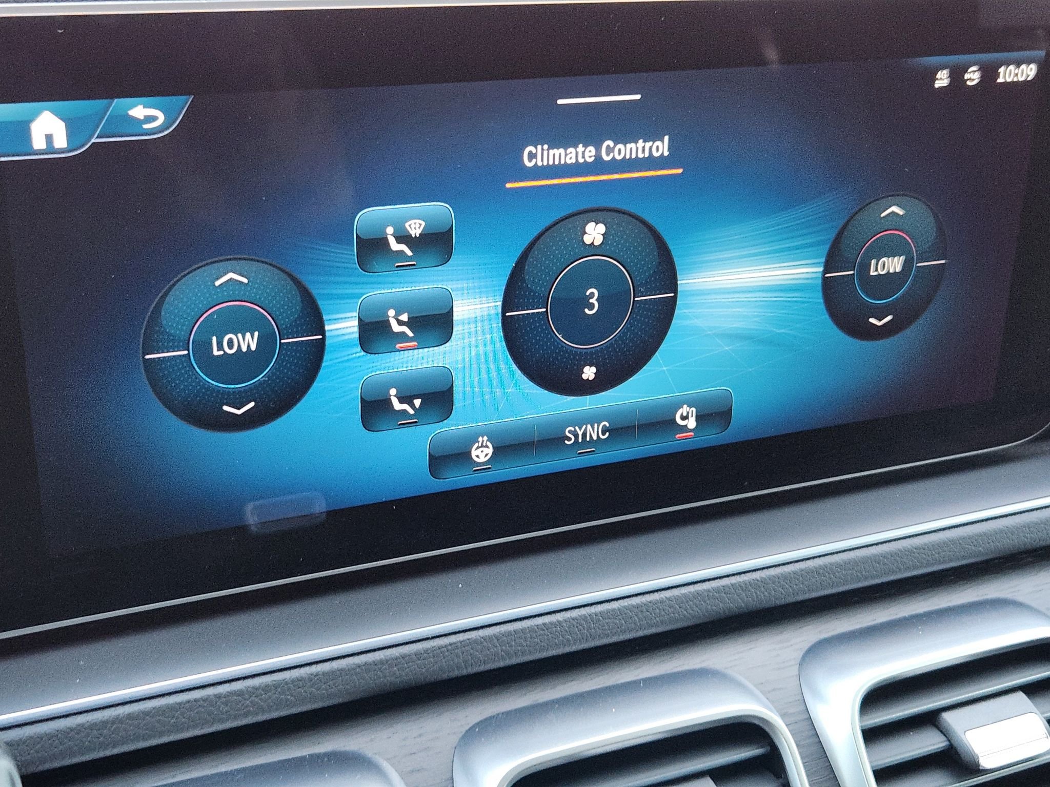Certified Used 2024 MANUFAKTUR Alpine Grey Mercedes-Benz AMG® GLE 53 image 26
