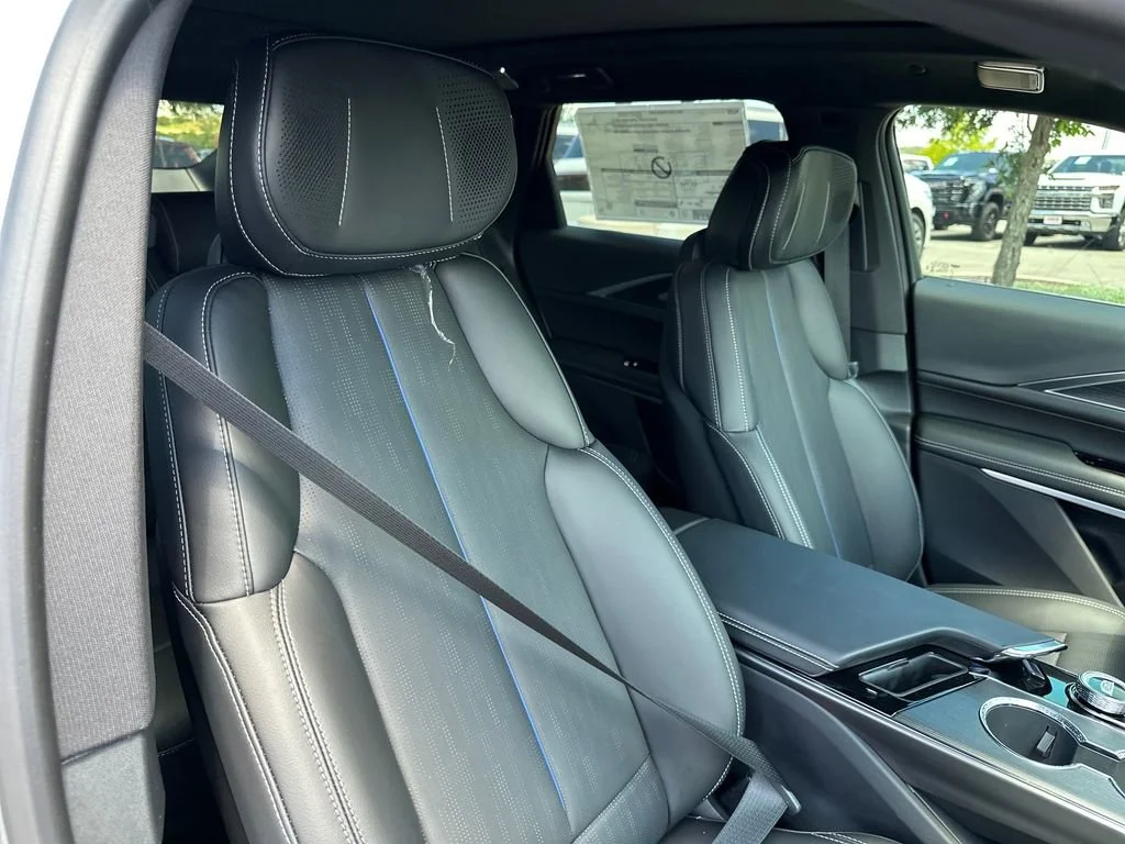 2026 Cadillac LYRIQ Premium Sport - Photo 34