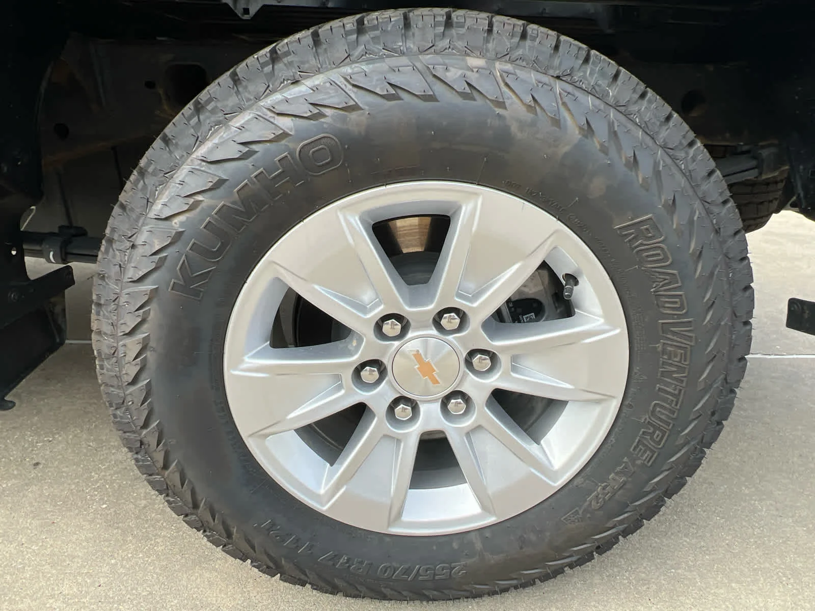 2025 Chevrolet Silverado 1500 LT - Photo 12