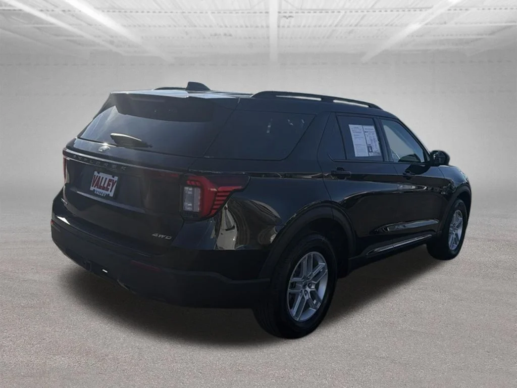 Used 2025 Black Ford Active image 12