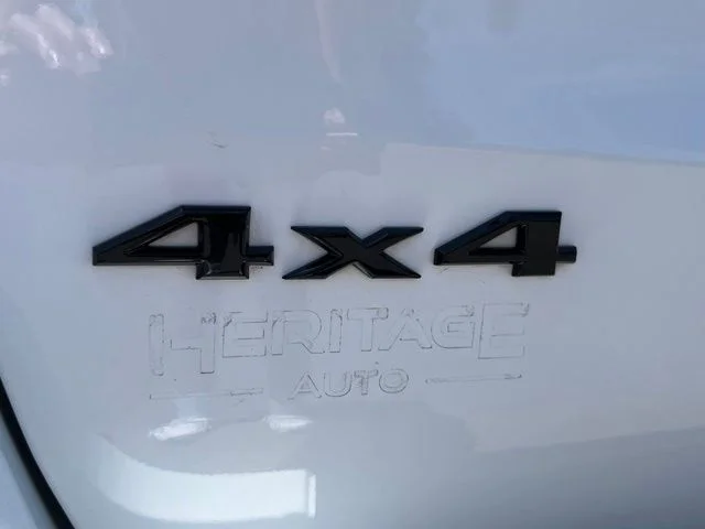 Used 2021 White Jeep Laredo X image 25