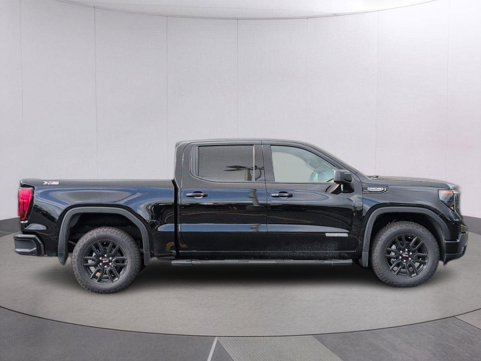 New 2026 Onyx Black GMC Elevation image 7