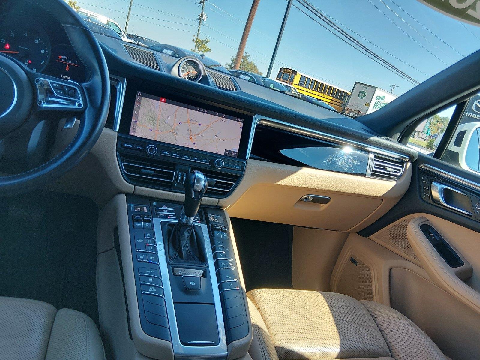 Used 2020 White Porsche  image 17