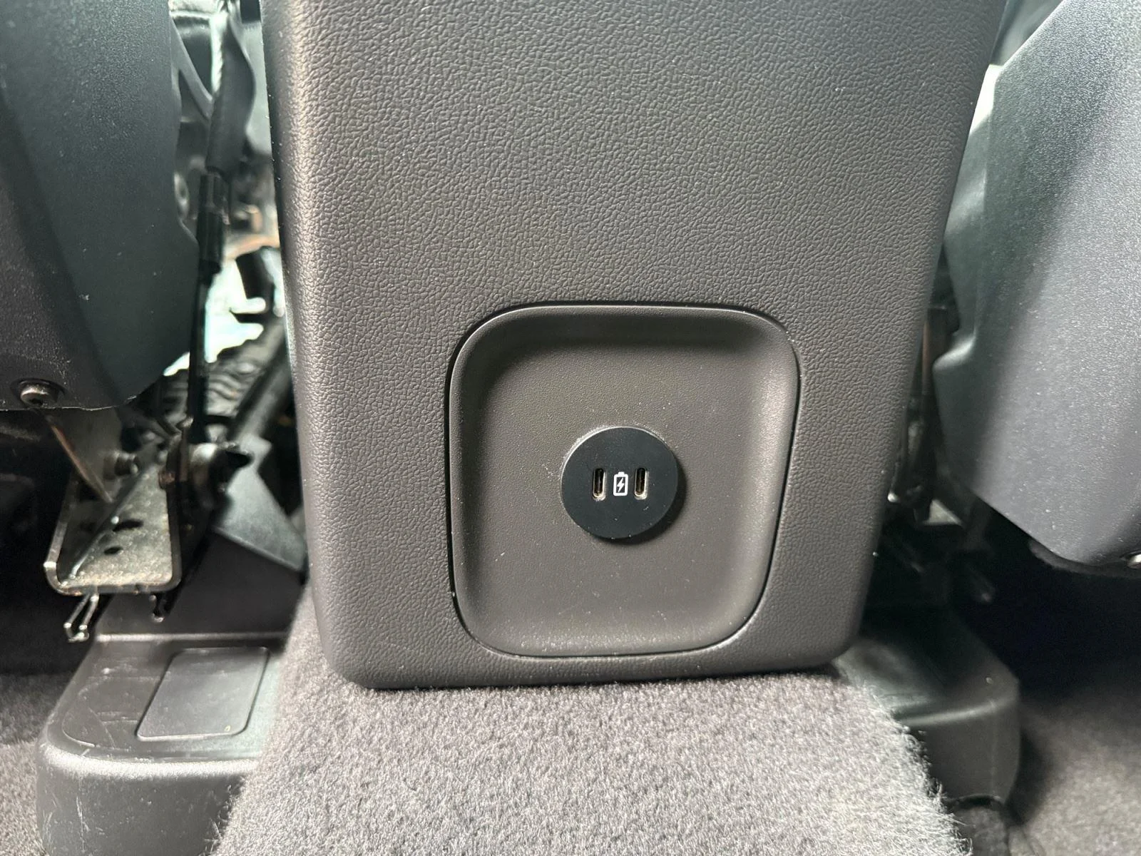 Used 2024 Oxford White Ford Active image 20