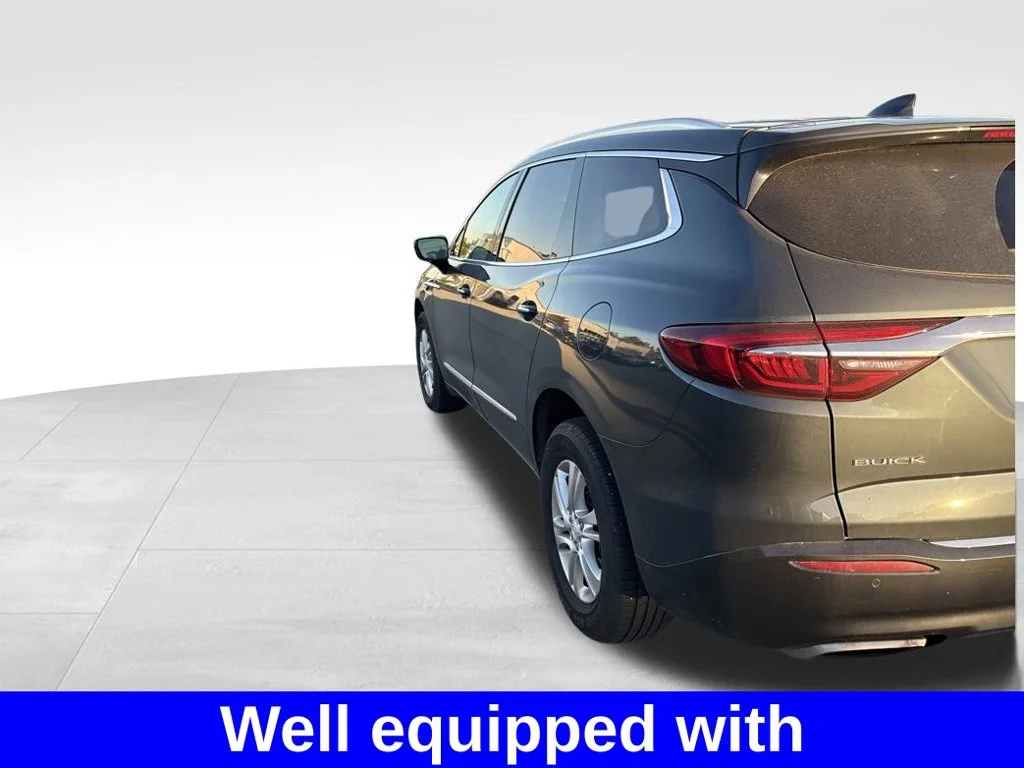 Used 2018 Gray Buick Essence image 3